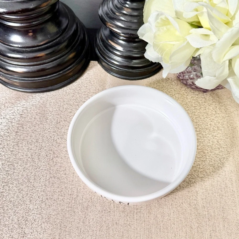 🆕Rae Dunn QUEEN Ceramic Pet Bowl